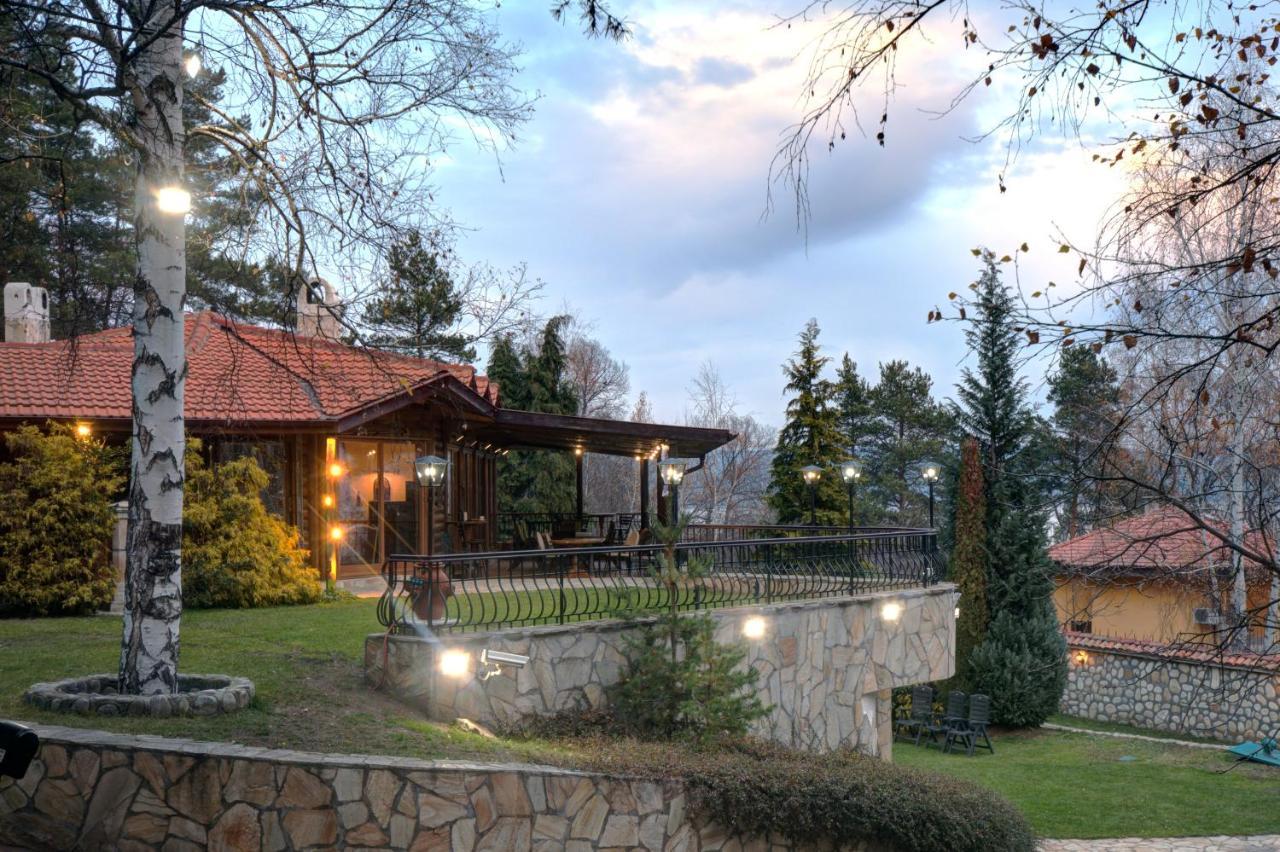 Villa Anna Luxury Lake Residence Shtarkelovo Gnezdo Exteriör bild